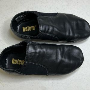 BELERA dance/jazz shoes in black kids size 4.5 medium